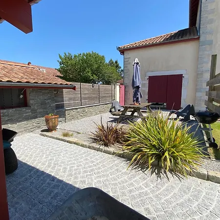 Porte De La Bastide Apartment